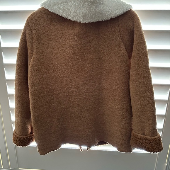 Barefoot Dreams Cozy Brown and Cream Jacket - Picture 5 of 6